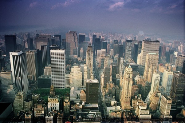 1 - SKYLINE OF MANHATTAN - USA - New-York - juillet 1984