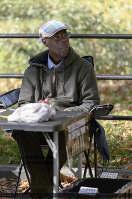447 - AMERCAIN DANS CENTRAL PARK - USA - New-York - octobre 2022