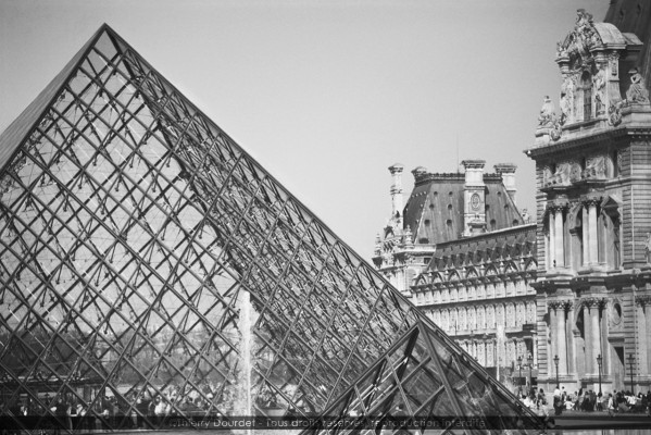 TRIANGLE