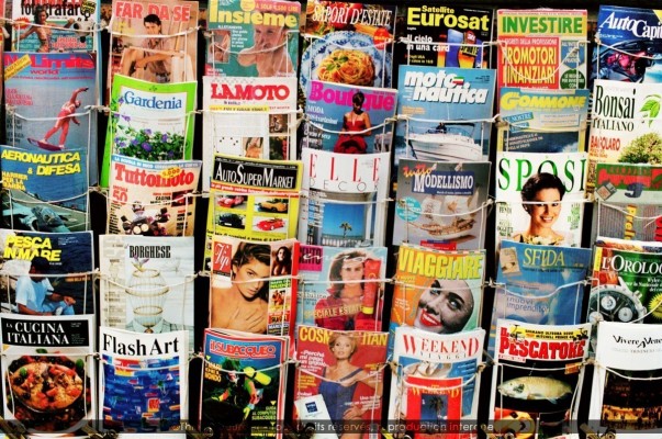 9 - GIORNALI - ITALIE - Venise - juin 1994